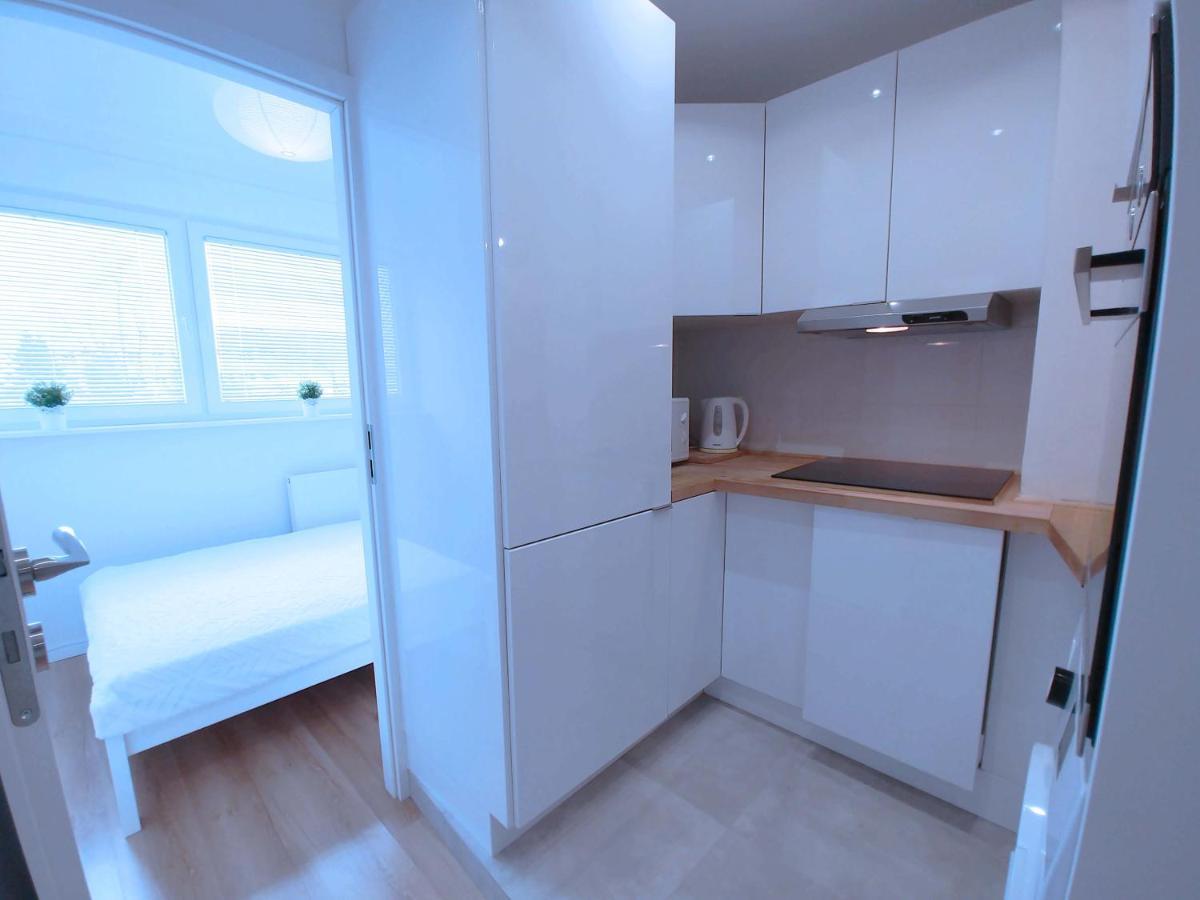 Kwatera Prywatna Albatros 3-pokojowe Balkon Parking Do Plazy Tylko 700 M Lägenhet Gdańsk