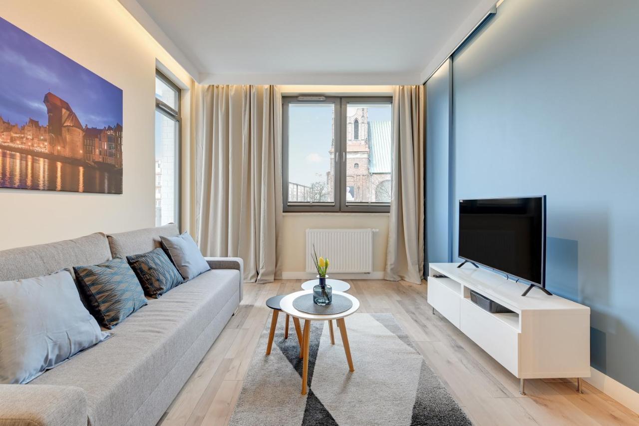 Long Gardens Triapart Apartment