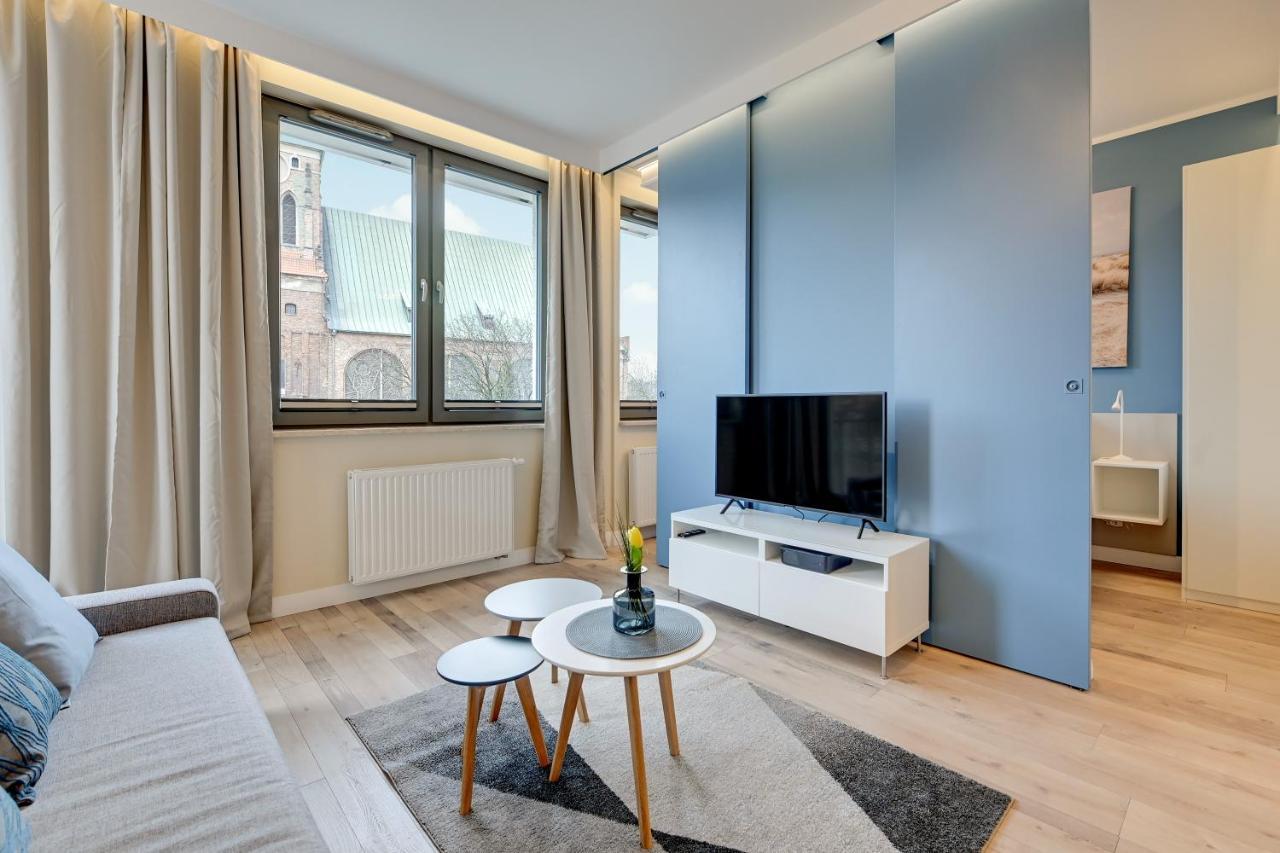 Long Gardens Triapart Apartment *