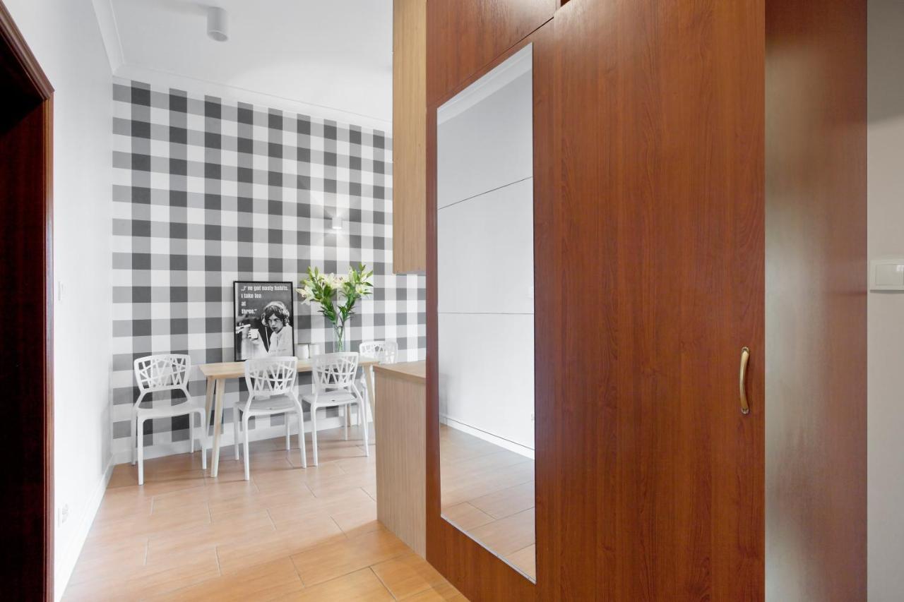 Elite Hard Rock Old Town Apartment
