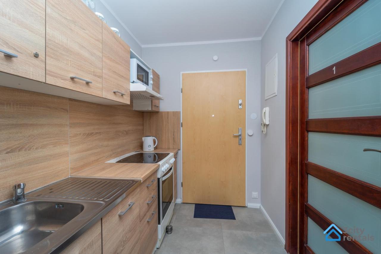 Apartment For 10 With Garden And Parking Gdansk