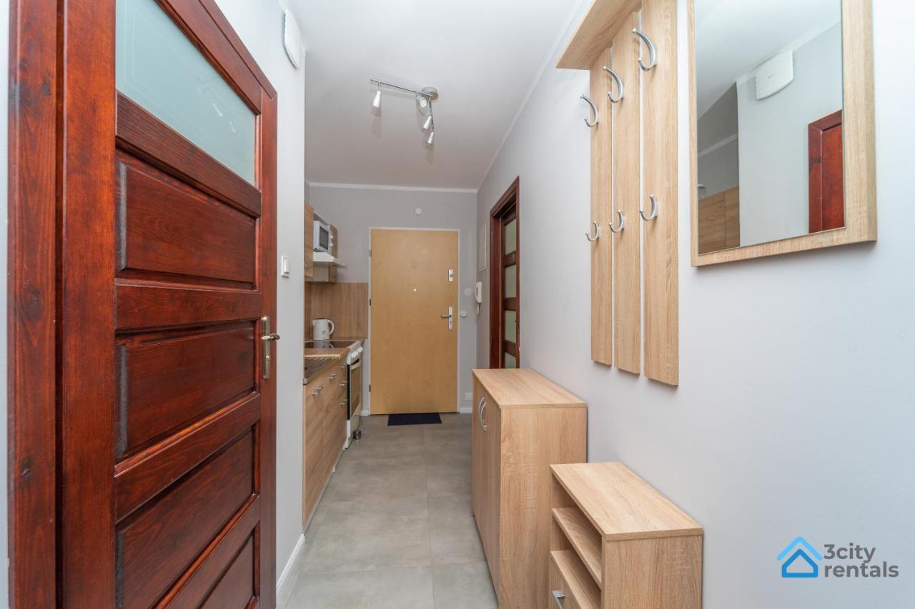 For 10 With Garden And Parking Apartment