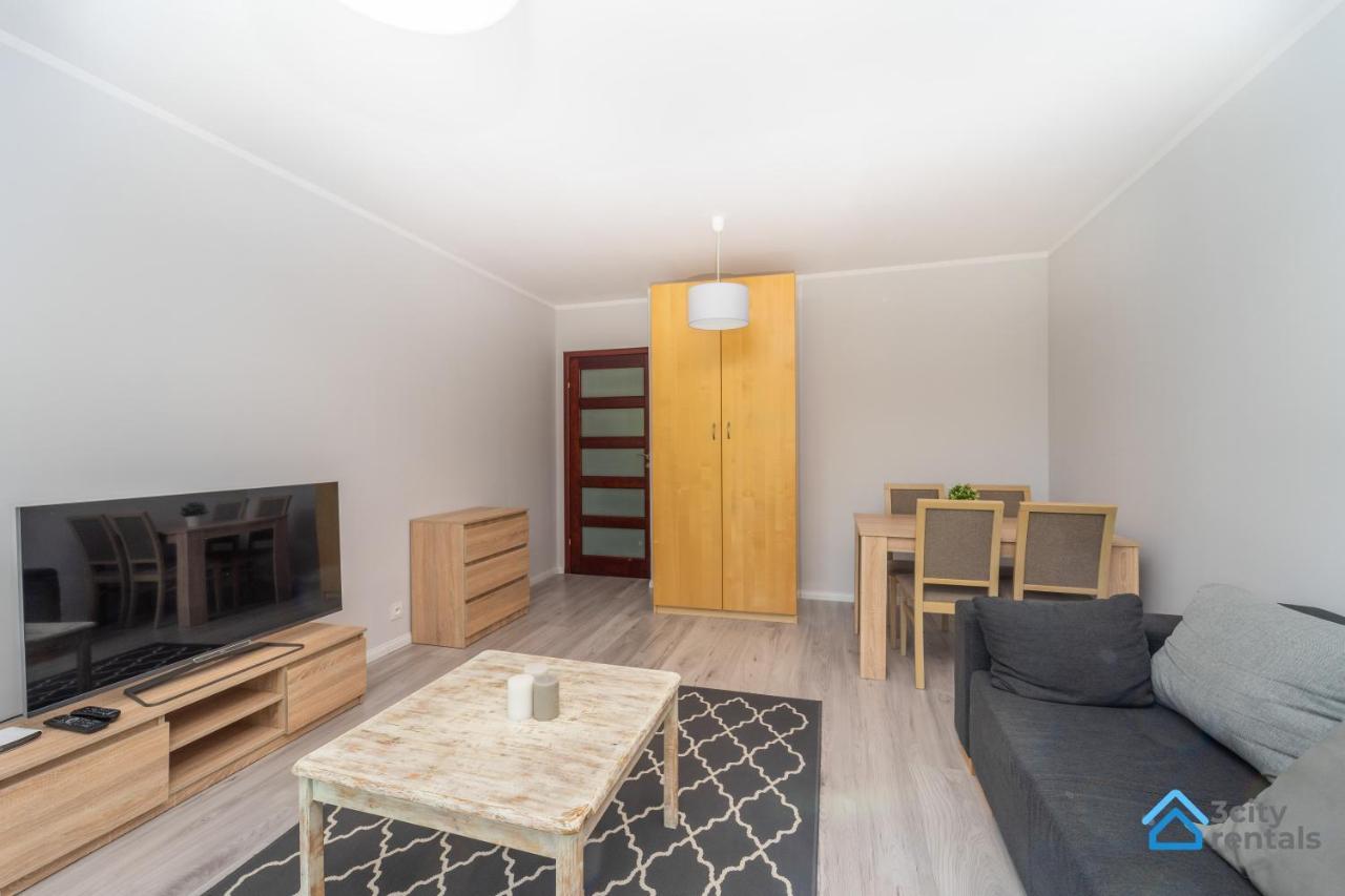 For 10 With Garden And Parking *