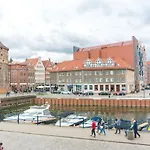 Marina Old Town Apartment