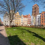 Dluga Boutique Apartment By Downtown Apartments