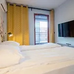 Spa Waterlane Island Deluxe 1 By Grand Apartments