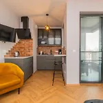 Doki Studio Montownia By Grand Apartments