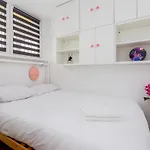 Przymorze 2-Bedroom Apartment