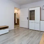 Happy Street Apartment