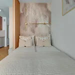Riverview Portovo By Lion Apartments