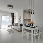 Nadmotlawie Estate - Riverside, Gym & Sauna By Downtown Apartments