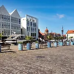 Stylish Apartment With Balcony & Parking Old Town Gdansk By Noclegi Renters