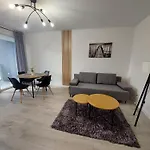 Letnica Cosy Apartment By Bookinghost