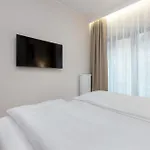 Elegant Apartment With Desk Marina Gdansk 3City By Noclegi Renters