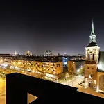 Exclusive Apartment With Parking, Air Conditioning And A Rooftop Terrace In The Centre Of Gdansk By Renters Prestige