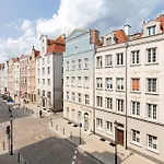 Gdansk Urban Chic Apartment By Bookinghost