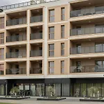 Plaza 41 Seaside Apartment With Roof Terrace And Parking By Lion Apartments