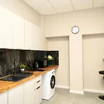 Mmrent Roma Room
