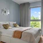 Nadmorze Seaside Apartment With Parking By Lion Apartments