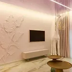 High Stay Granaria Wild & Pink By Downtown Apartments