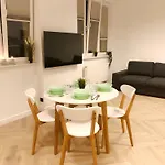 Apartament Przy Dworcu Old Town