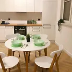 Apartament Przy Dworcu Old Town