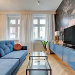 Dom & House - Apartments Old Town Powroznicza