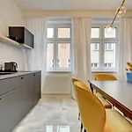 Dom & House - Apartments Old Town Powroznicza