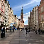 Dluga Street Apartment Near Neptun Gdansk