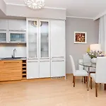 Royal - Neptun Park By Oneapartments