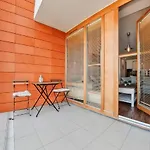 3-Rooms Apartment With Balcony By The Oldtown