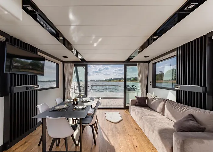 Houseboat Nomadream