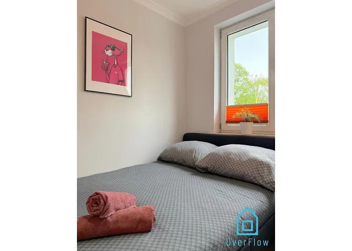 Pink Panther Room 10 Min To Old Town Gdansk,Pkp & Shopping Mall