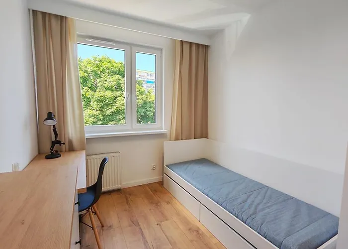 Apartmate-4 Rooms Apartment Close To The Sea