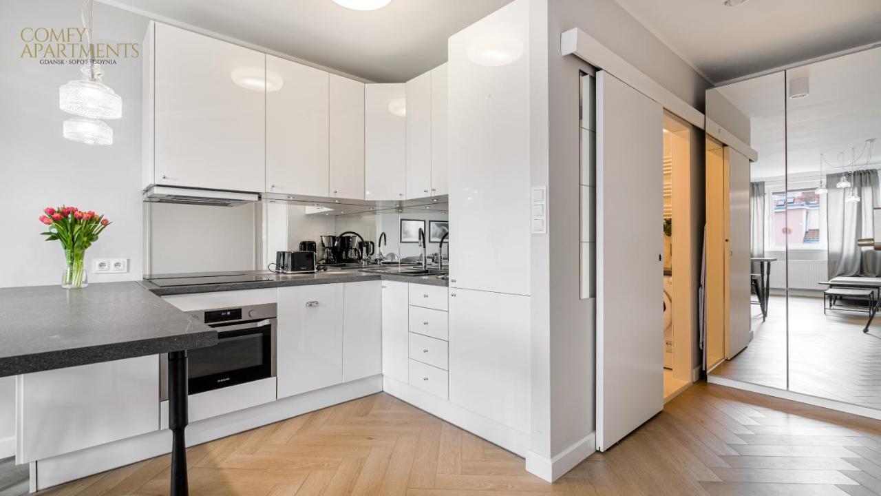 Comfy - Lux Old Town Apartment *