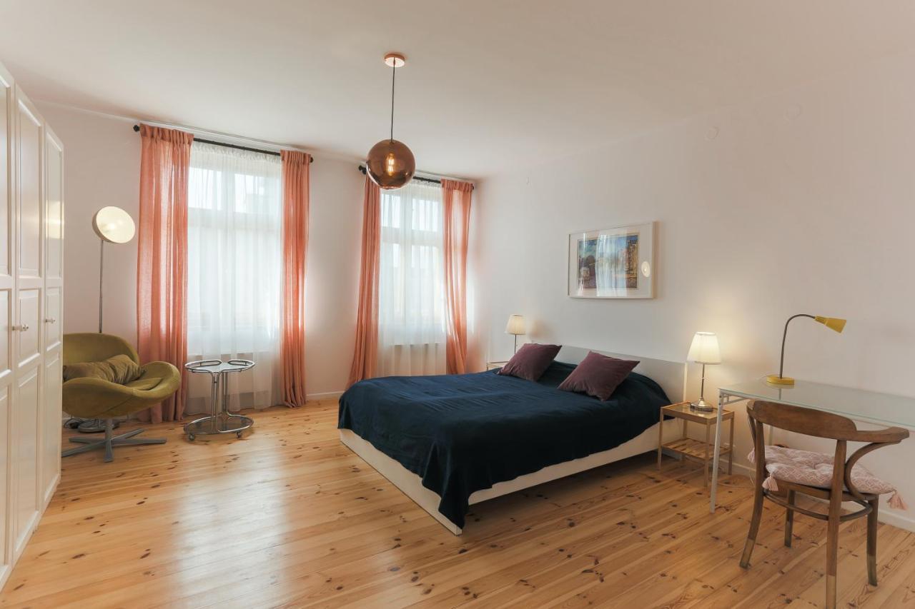 Huoneisto Spacious Sunny In Oldtown Gdańsk