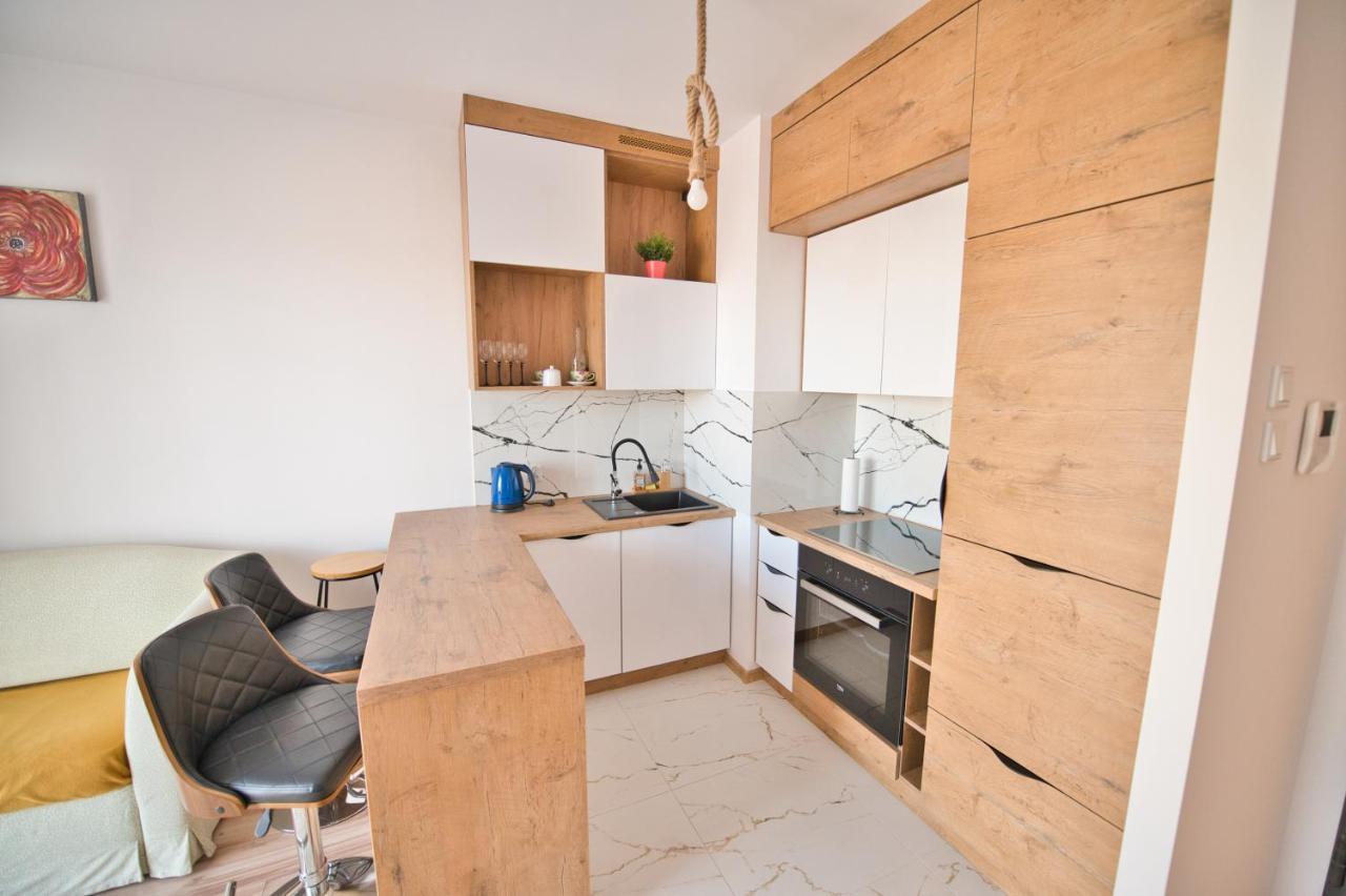 Apartament Miki-gdansk Wrzeszcz/brzezno-plaza 2 Km Apartment *