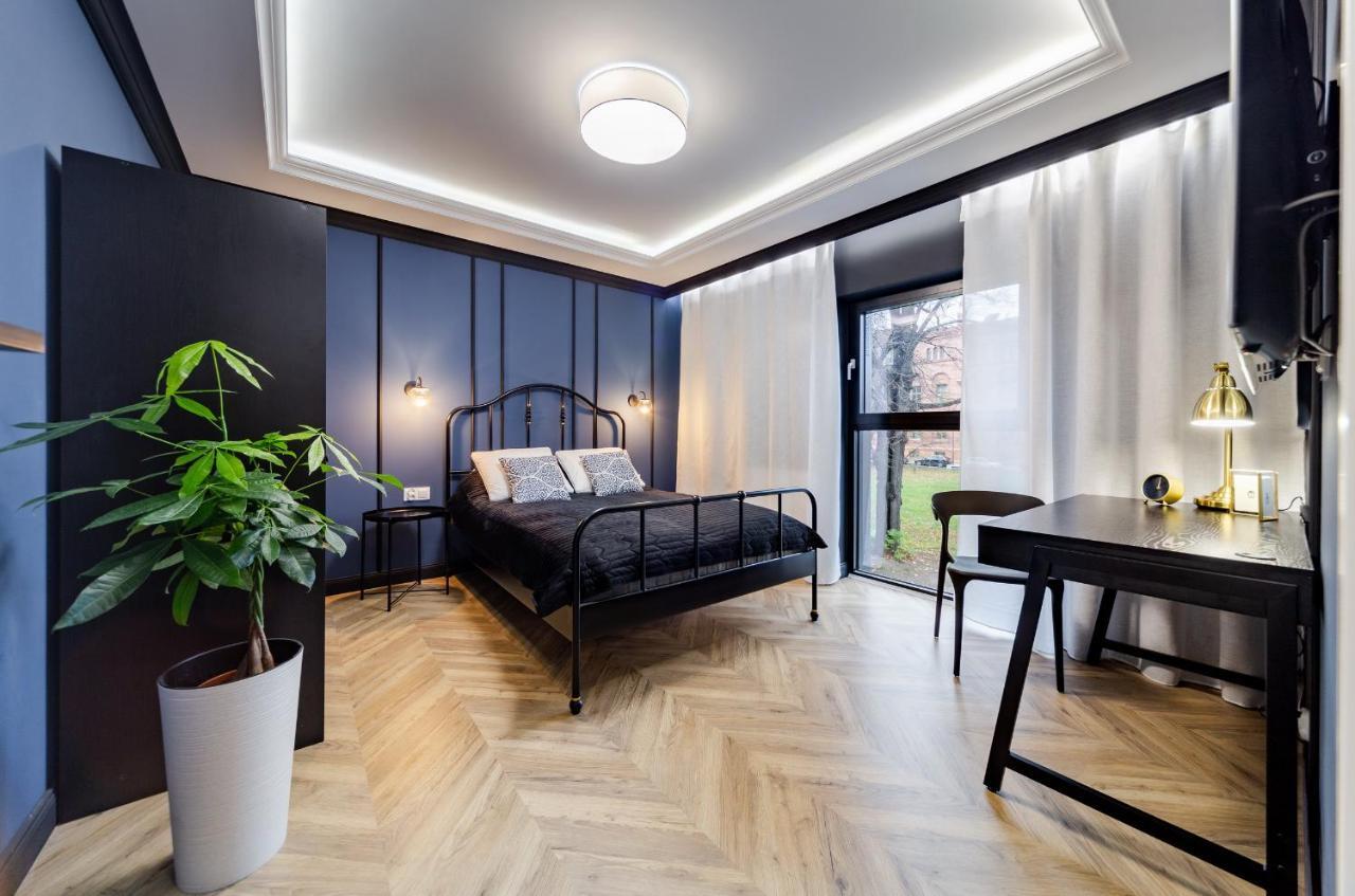 Winter 5min Old Town Apartment