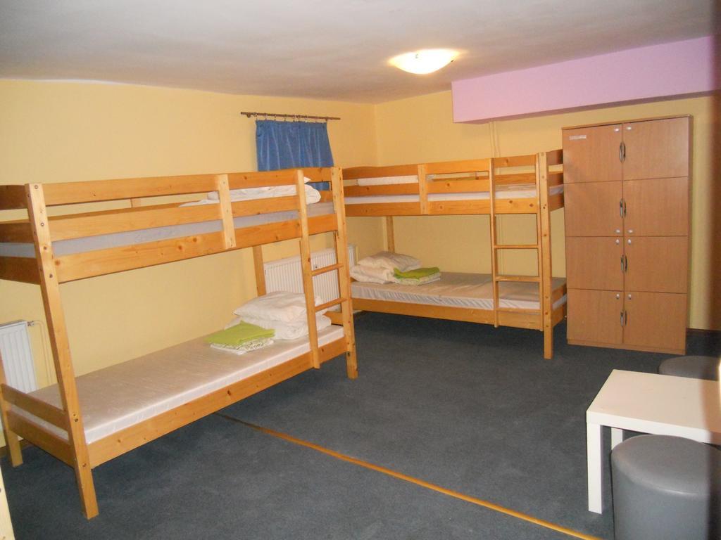 Hostel Old Town *