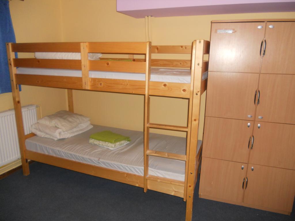 Old Town Hostel *