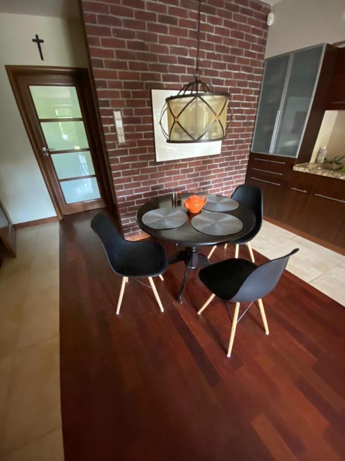 Cooliving: Cozy Near Medical Academy Homestay