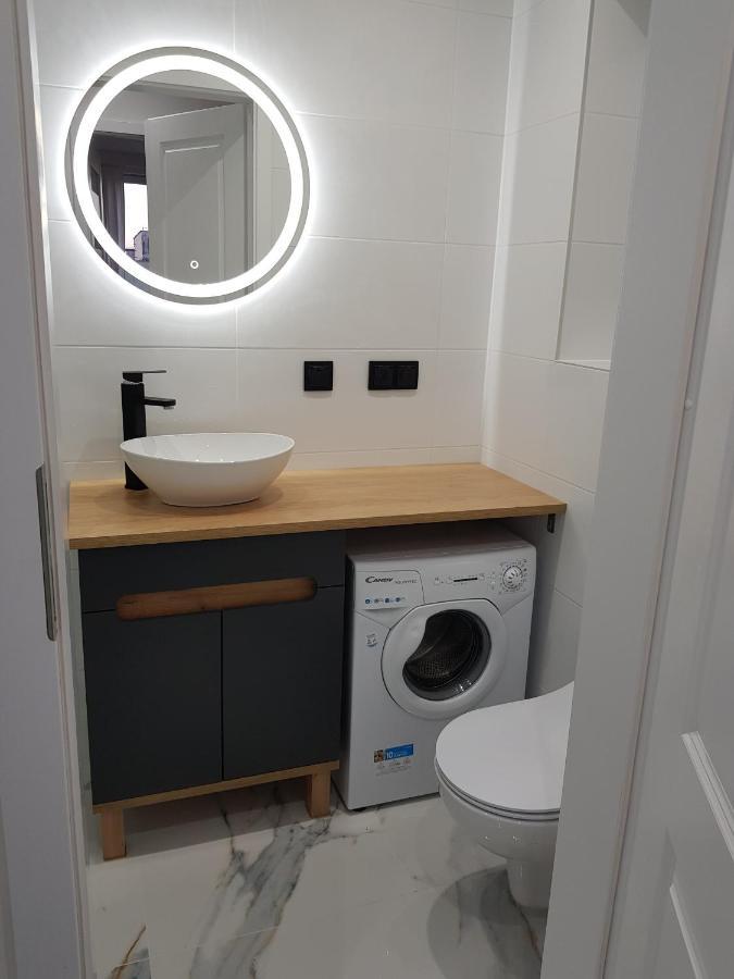 Gdansk Downtown Appartment / 2 Rooms Huoneisto