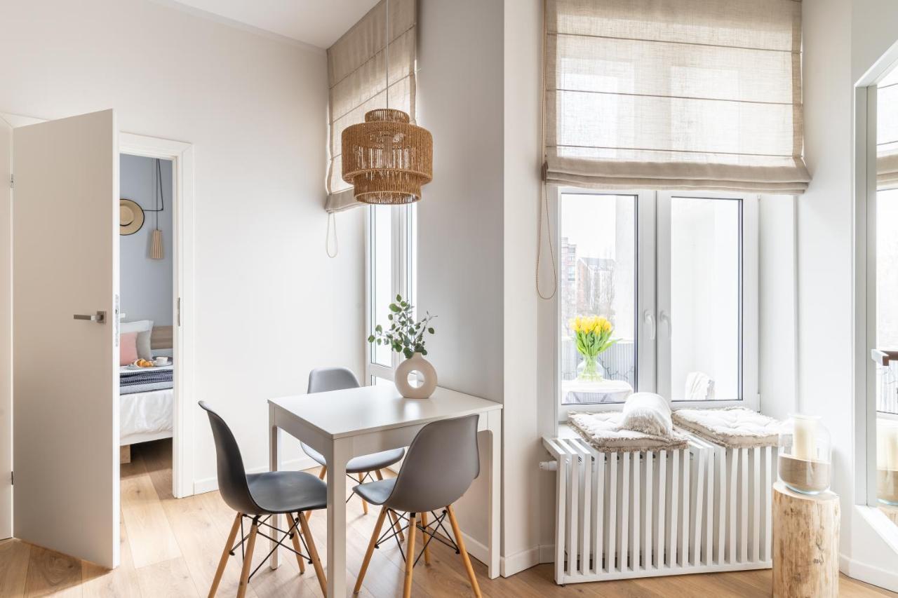 Apartment For Sophie - Z Palarnia Kawy I Pracownia Artystyczna W Kamienicy - Art & Coffee In Historic Building