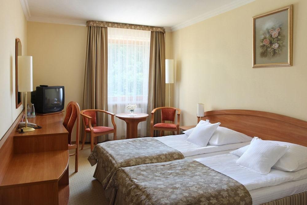 Hotel Bartan Seaside 3*