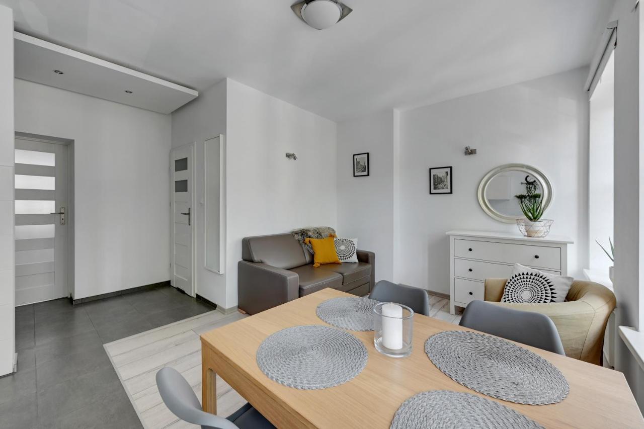 Staywin Old Town Apartment