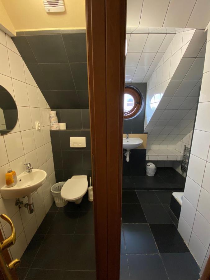 Przy Targu Rybnym Hostel Gdansk