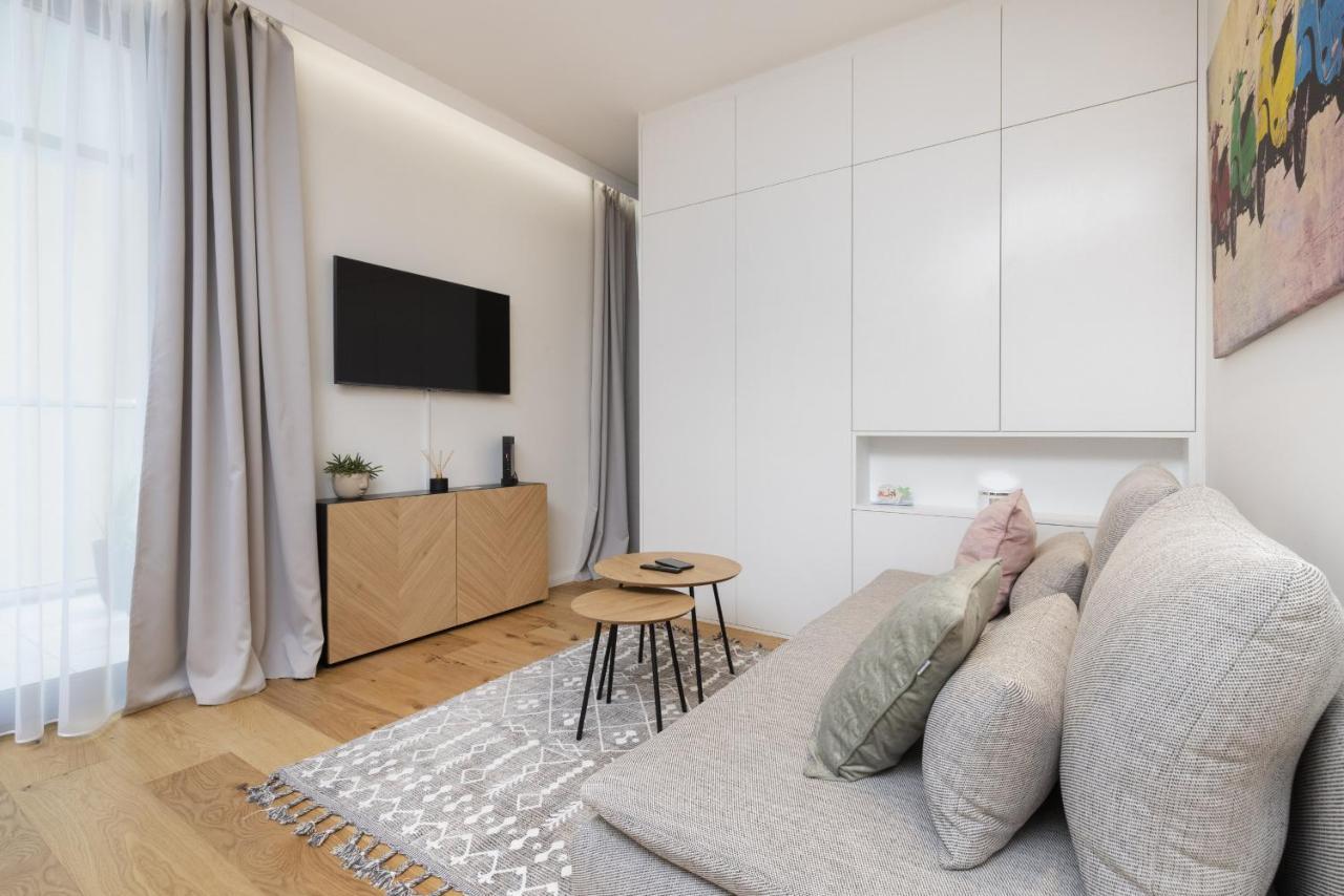 Vespa By Renters *
