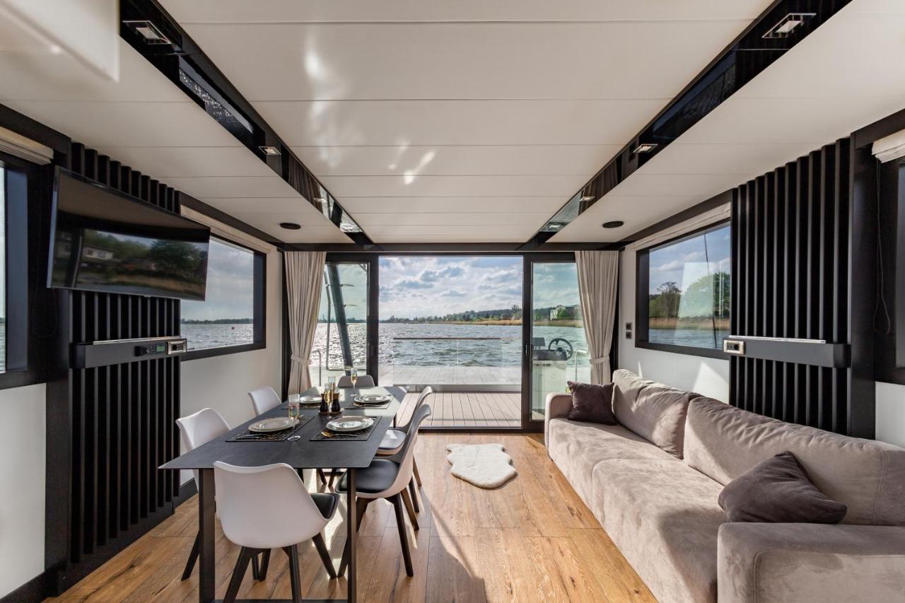 Houseboat Nomadream *