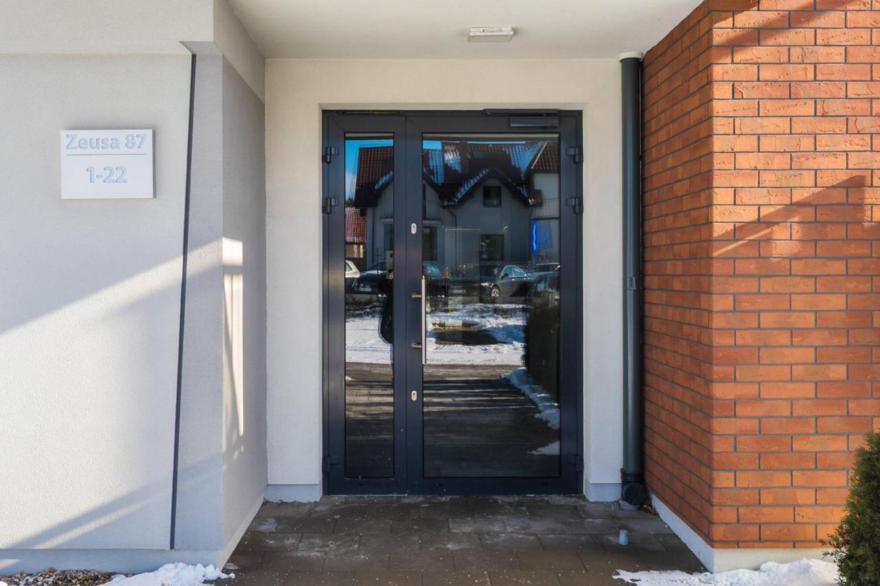 Apartment Butterfly With Parking By Renters Gdansk