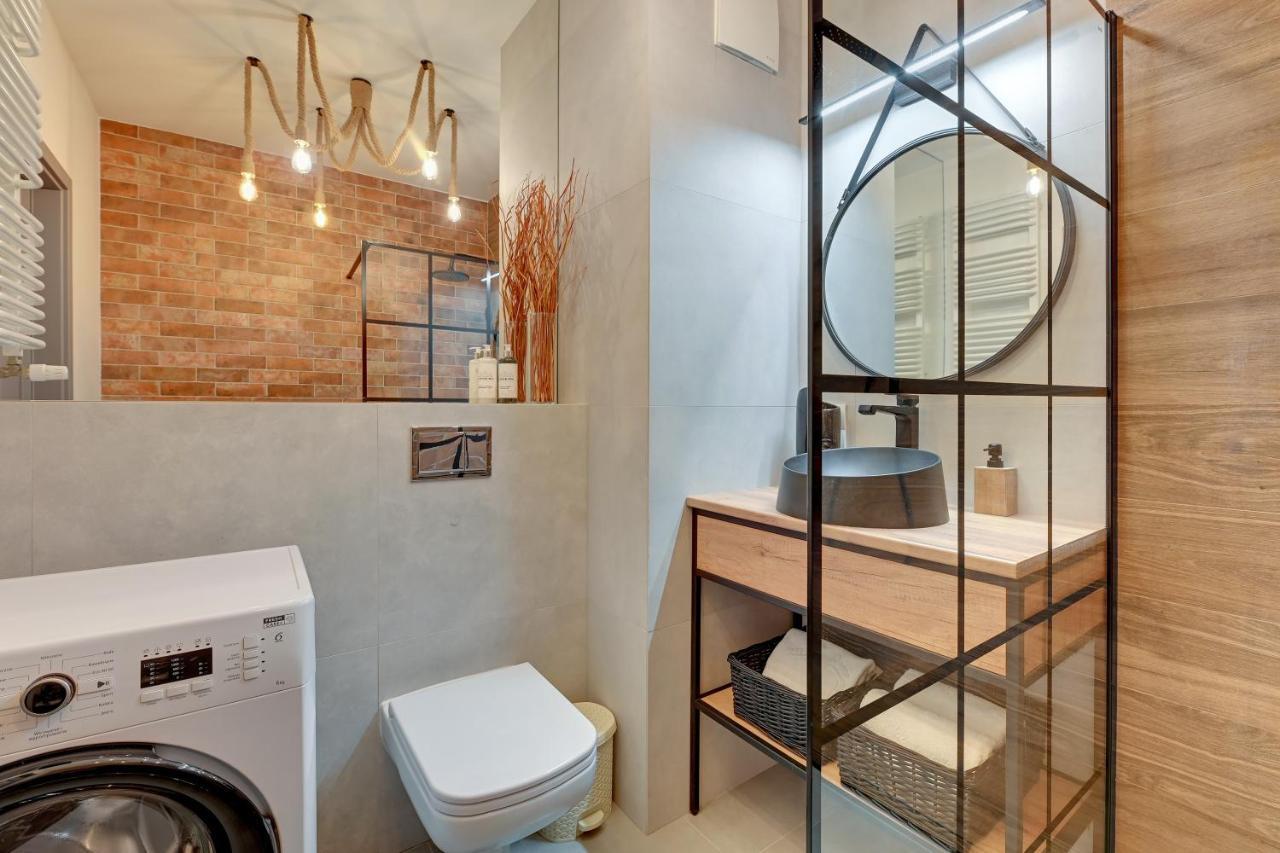 Nadmotlawie Riverside - Parking, Sauna & Gym By Downtown Apartment Gdansk